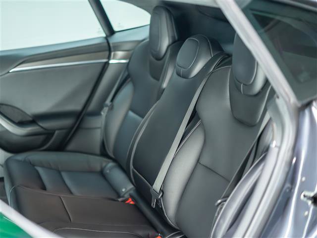Used 2021 Tesla Model S Plaid image 17