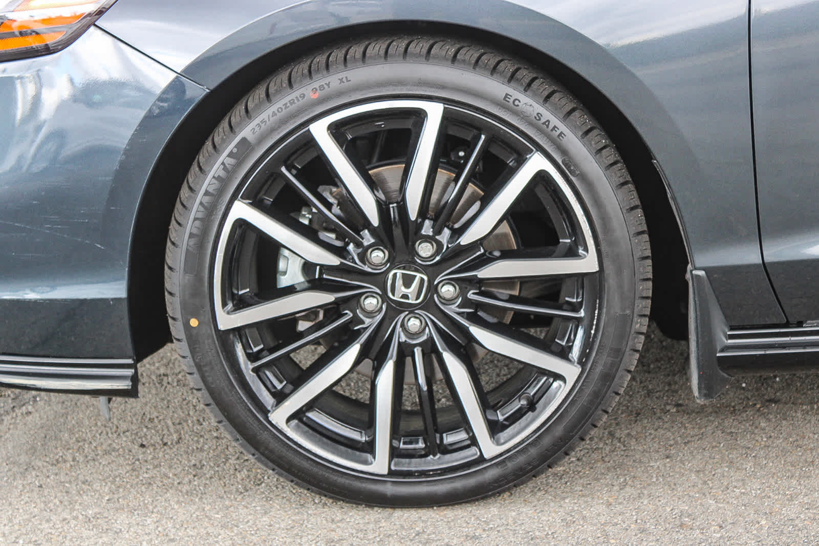 Used 2024 Honda Accord Touring image 9