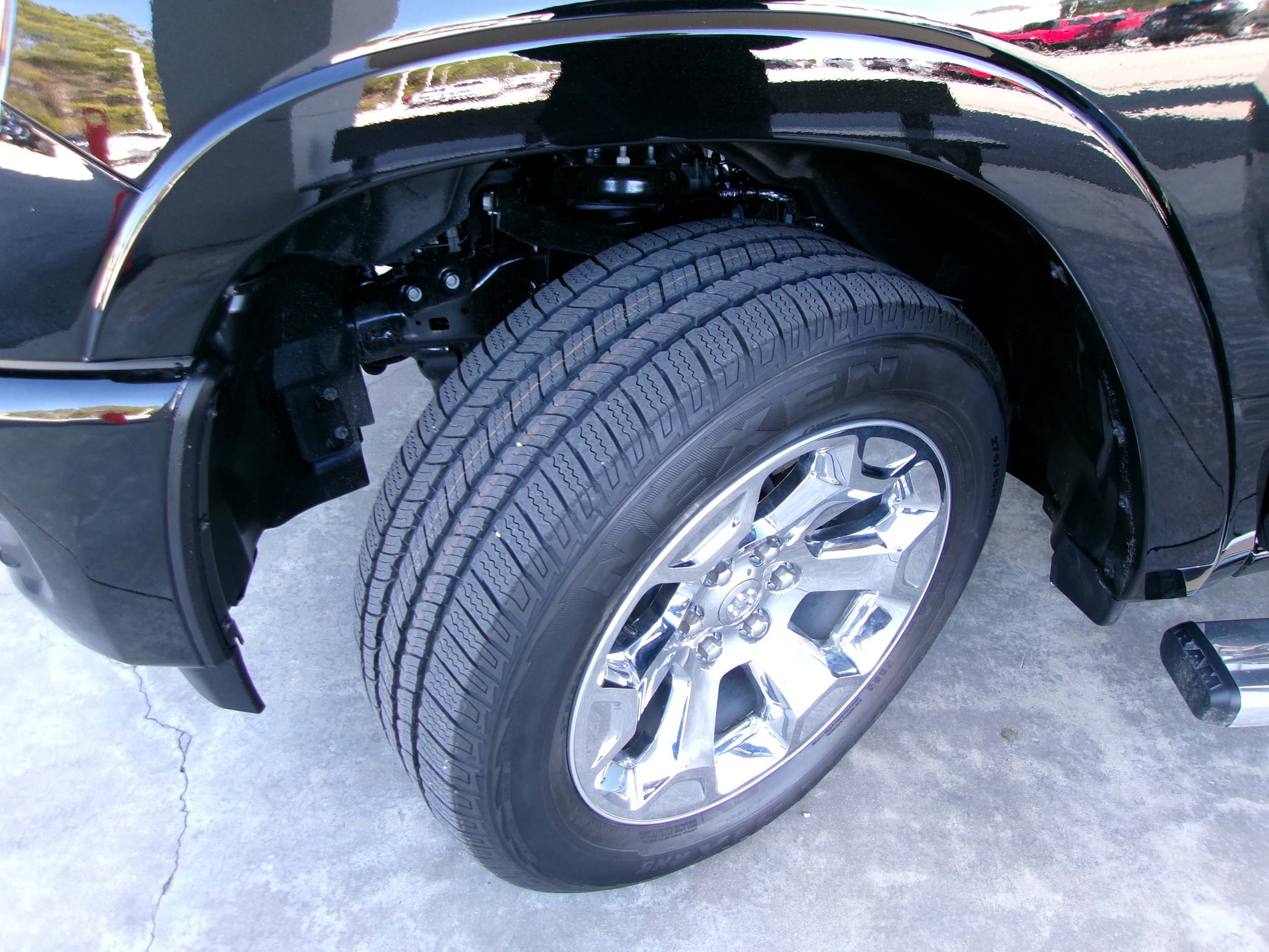 New 2025 RAM 1500 Big Horn AWD/4WD image 7
