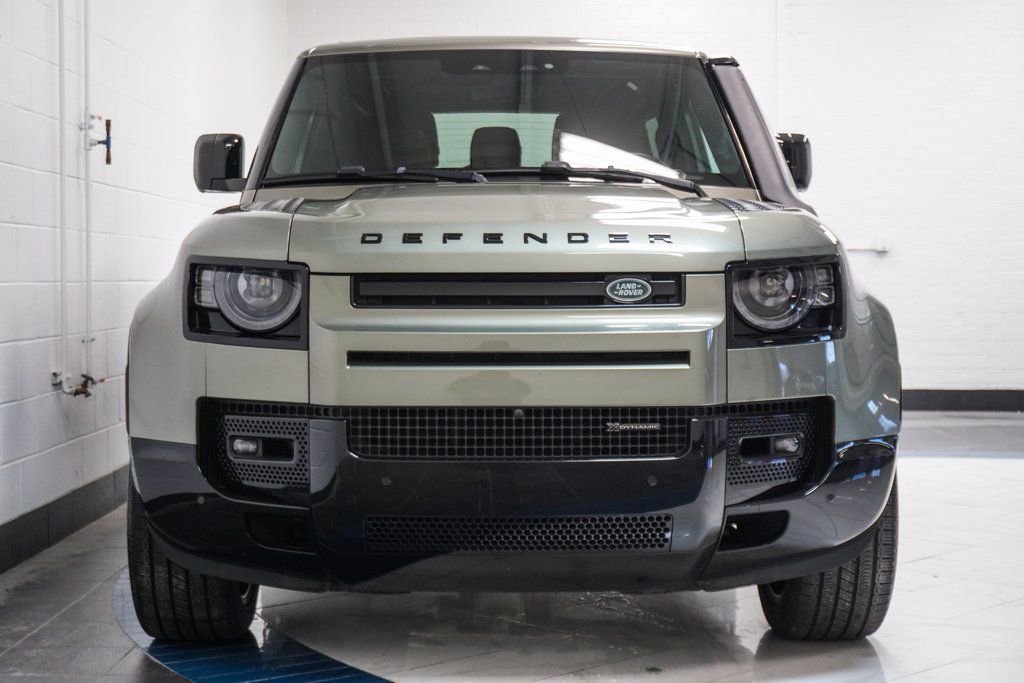 Used 2022 Land Rover Defender 90 X-Dynamic HSE AWD/4WD image 36