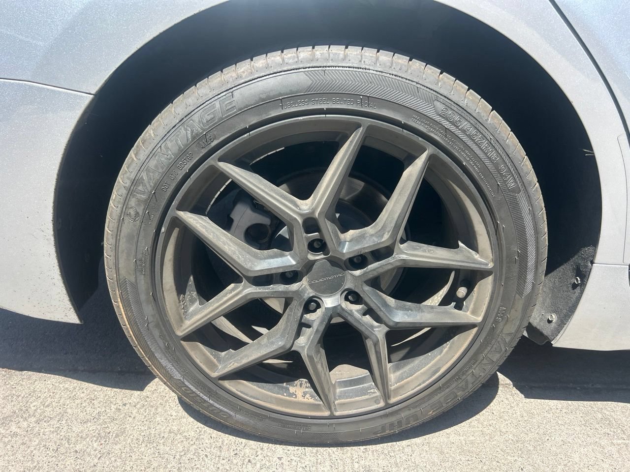 Used 2022 Toyota Camry SE w/ Convenience Package FWD image 2