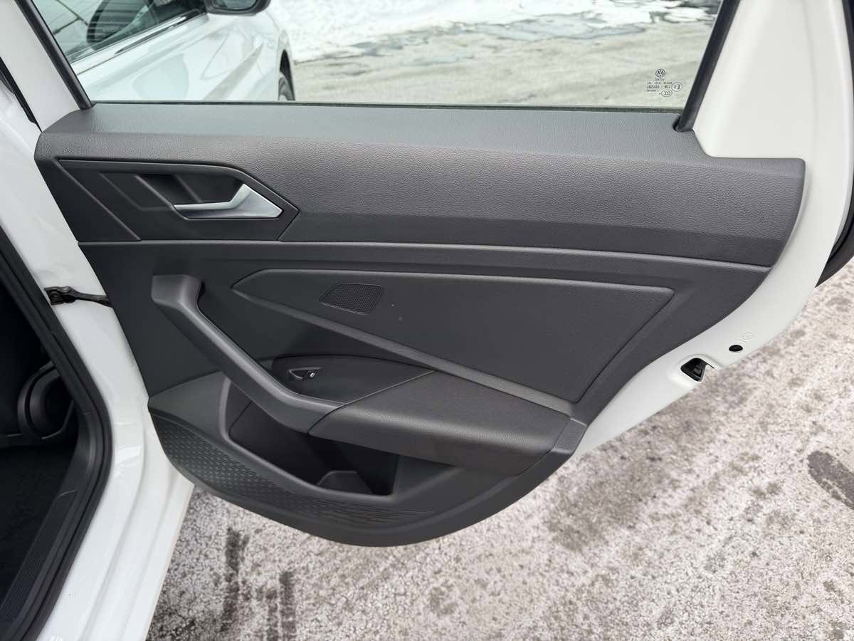 Used 2019 Volkswagen Jetta S w/ Driver Assistance Package image 19