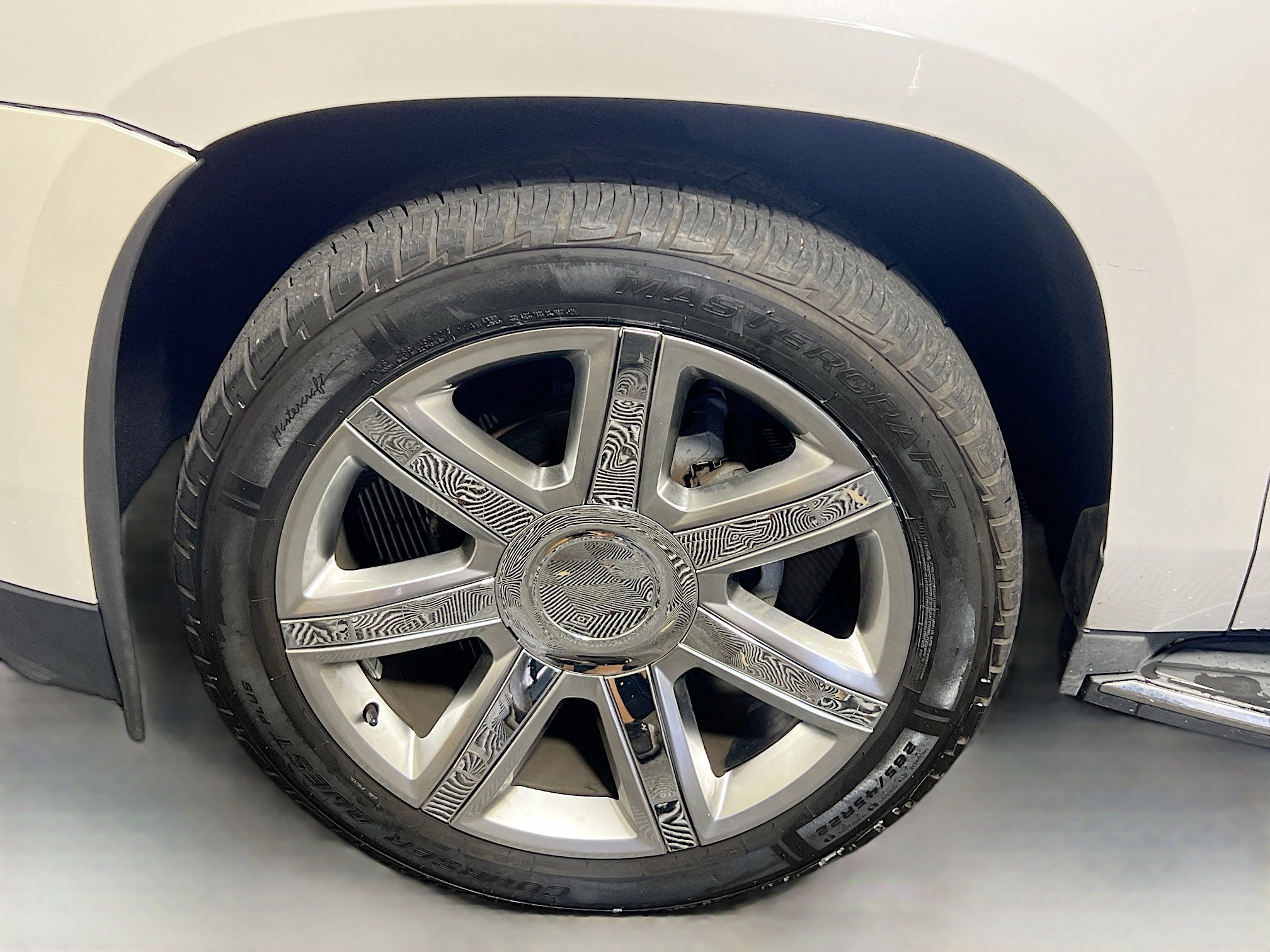 Used 2017 Cadillac Escalade ESV Luxury RWD image 13