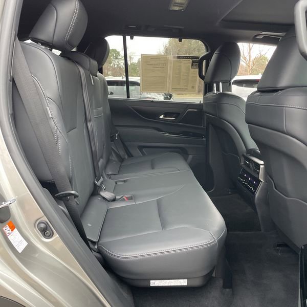 Used 2025 Lexus LX 700h Luxury w/ Appearance Package image 7