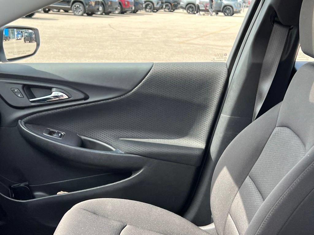 Used 2019 Chevrolet Malibu LT FWD image 22