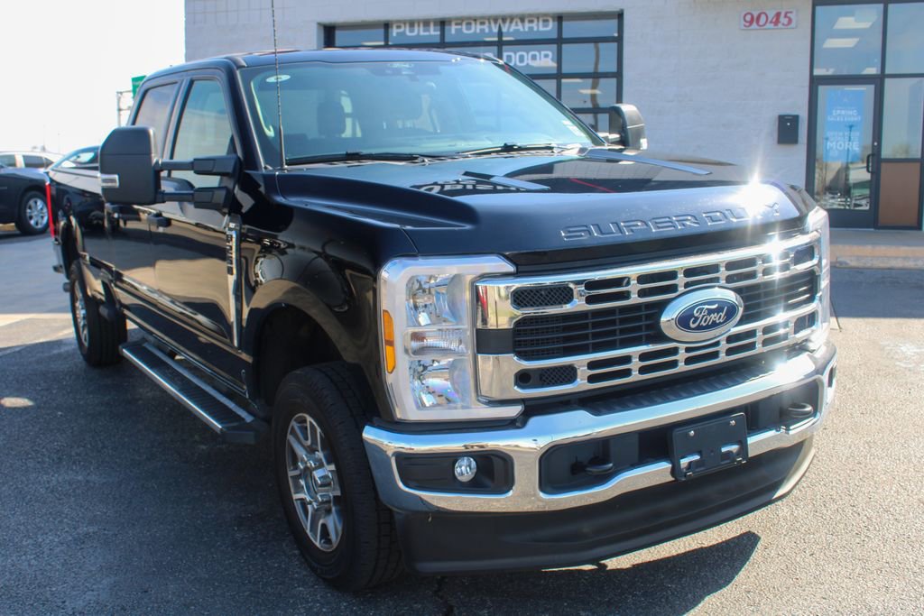 Used 2025 Ford F250 XLT image 2