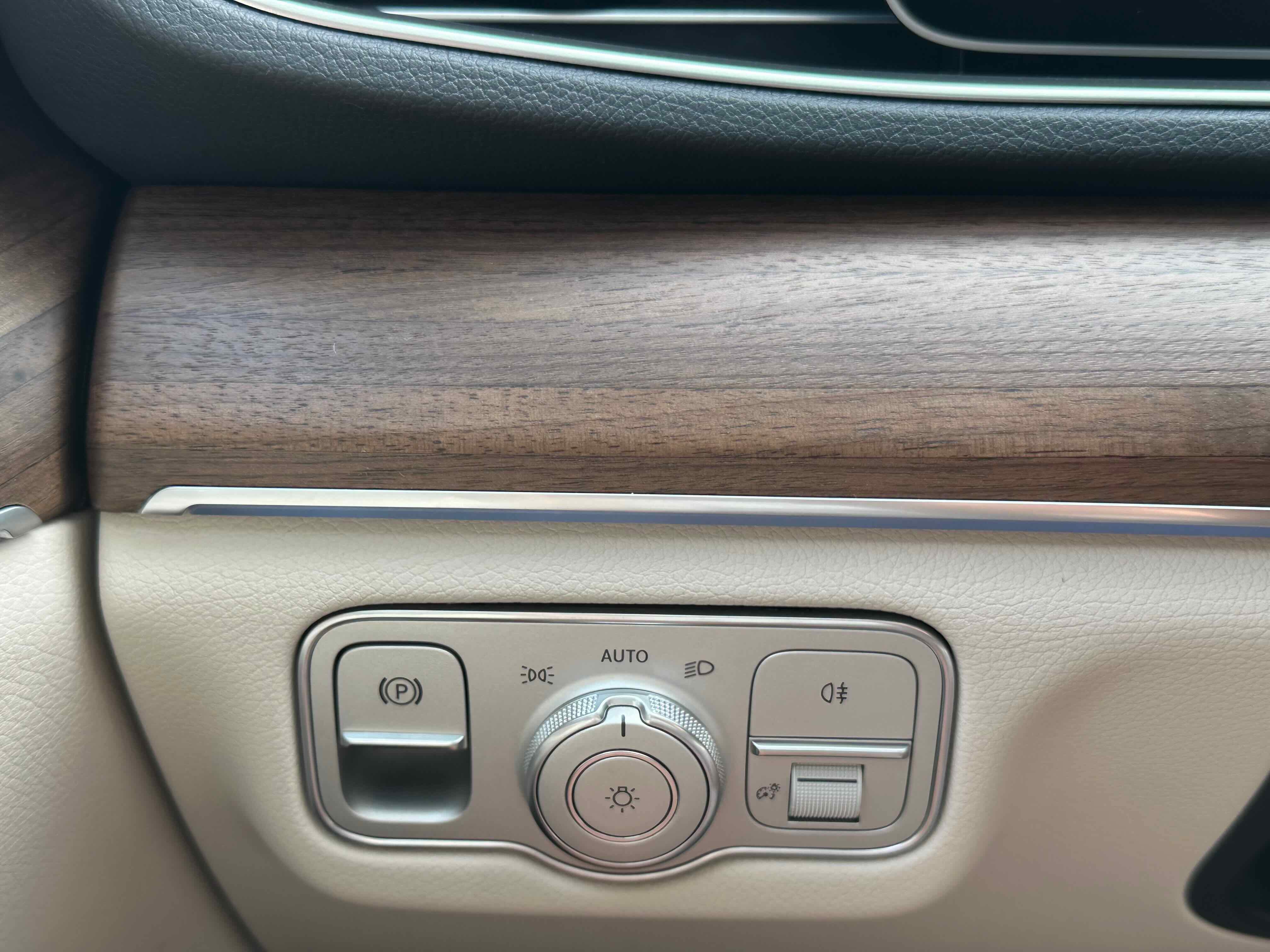 New 2026 Mercedes-Benz GLE 450 4MATIC image 33