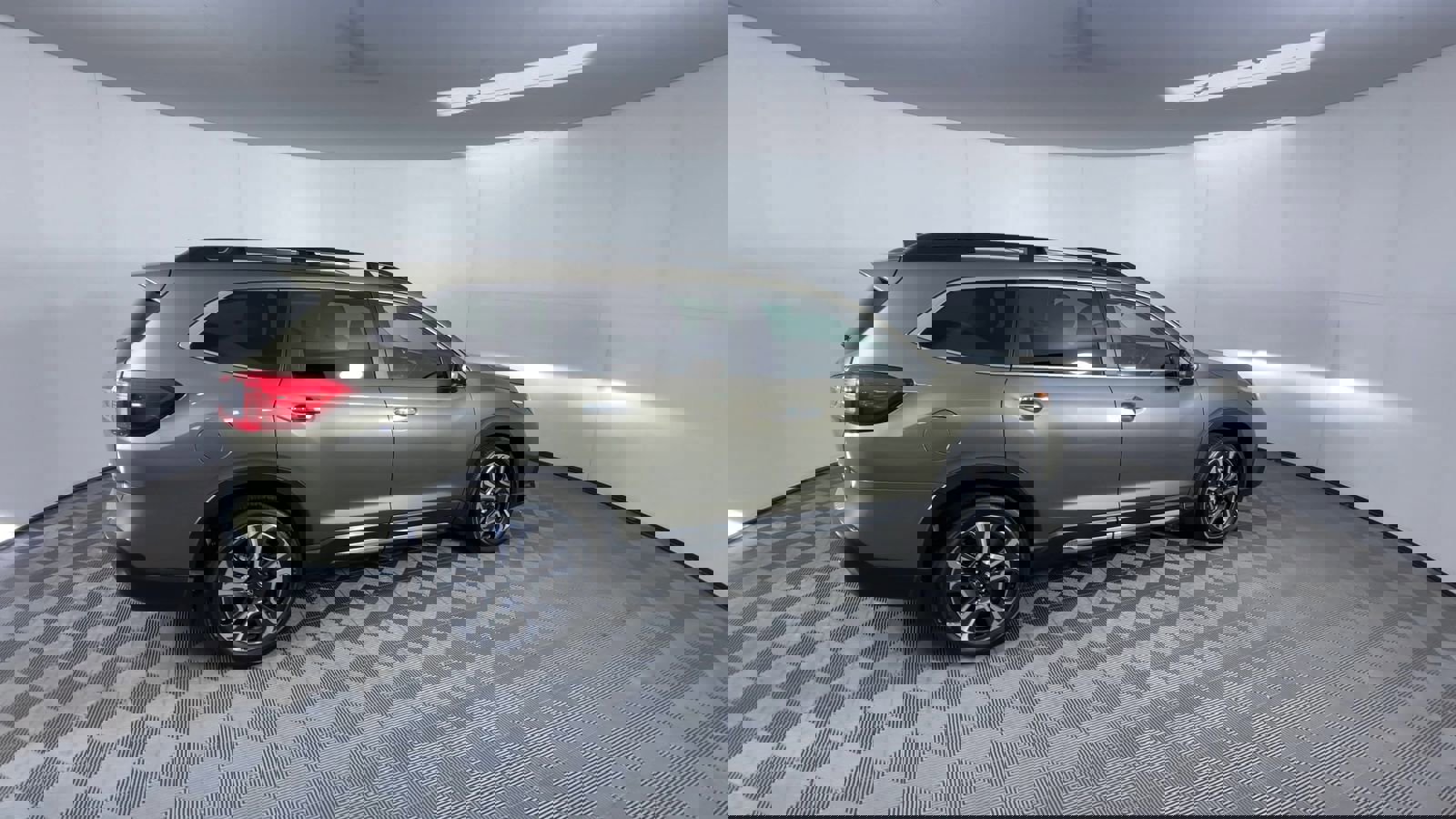 Used 2023 Subaru Ascent Touring image 9