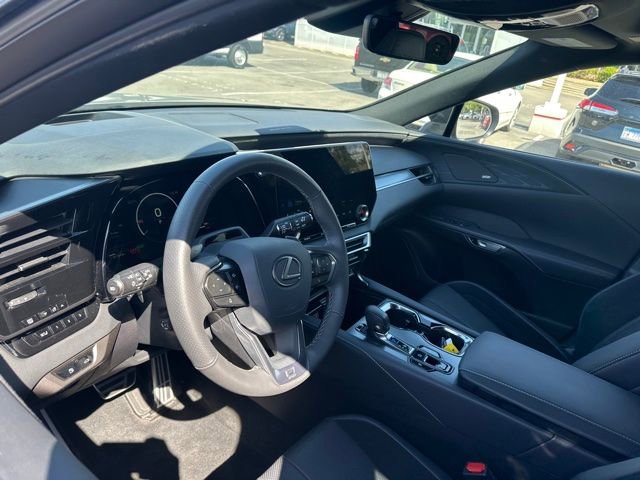 Used 2025 Lexus RX 500h F Sport AWD/4WD image 21