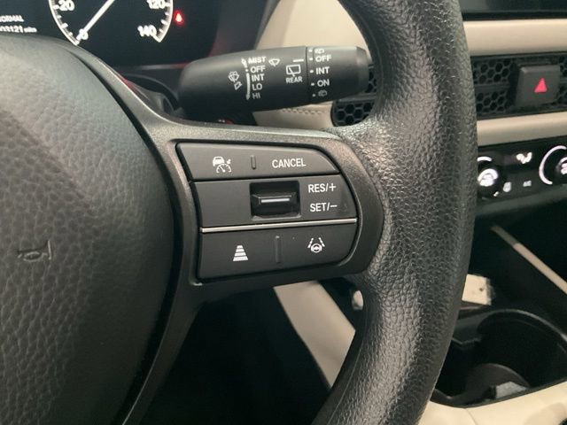 Certified 2026 Honda HR-V LX image 10