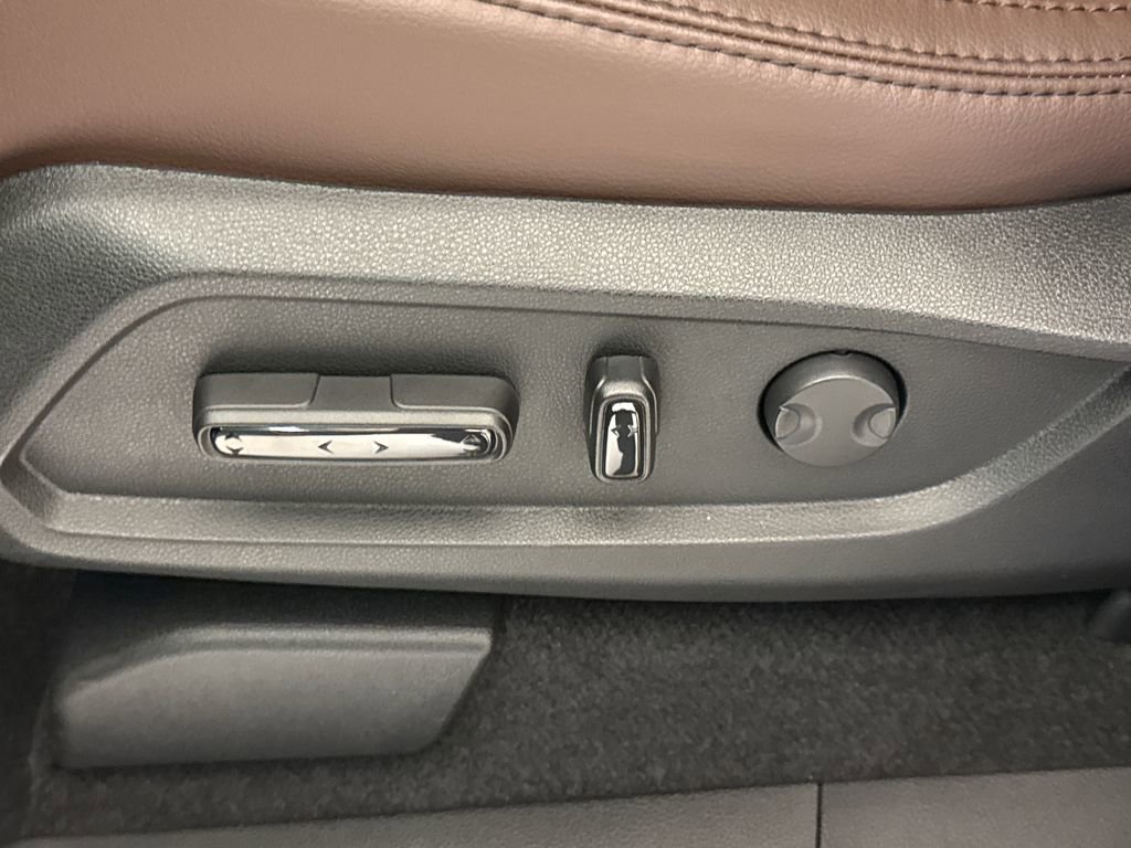 New 2026 Honda Pilot Touring image 24