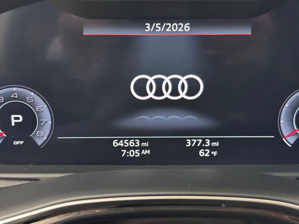 Used 2019 Audi Q8 Prestige w/ Luxury Package image 37