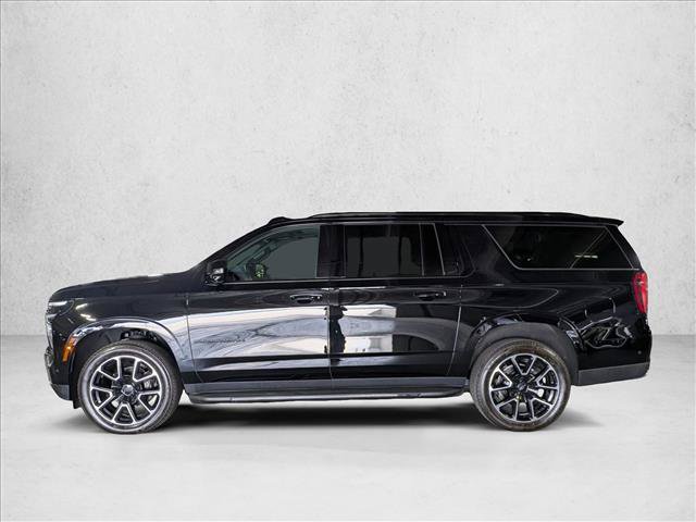 Used 2025 Chevrolet Suburban RST w/ Comfort Package AWD/4WD image 9