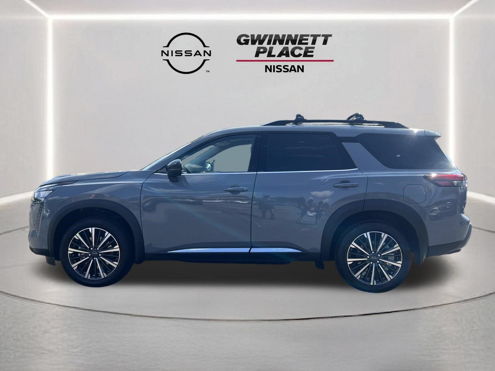 New 2026 Nissan Pathfinder Platinum FWD image 23