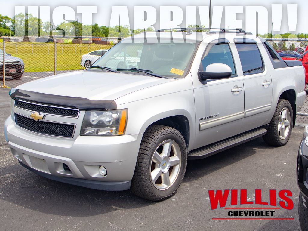 Used 2011 Chevrolet Avalanche LS w/ Convenience Package