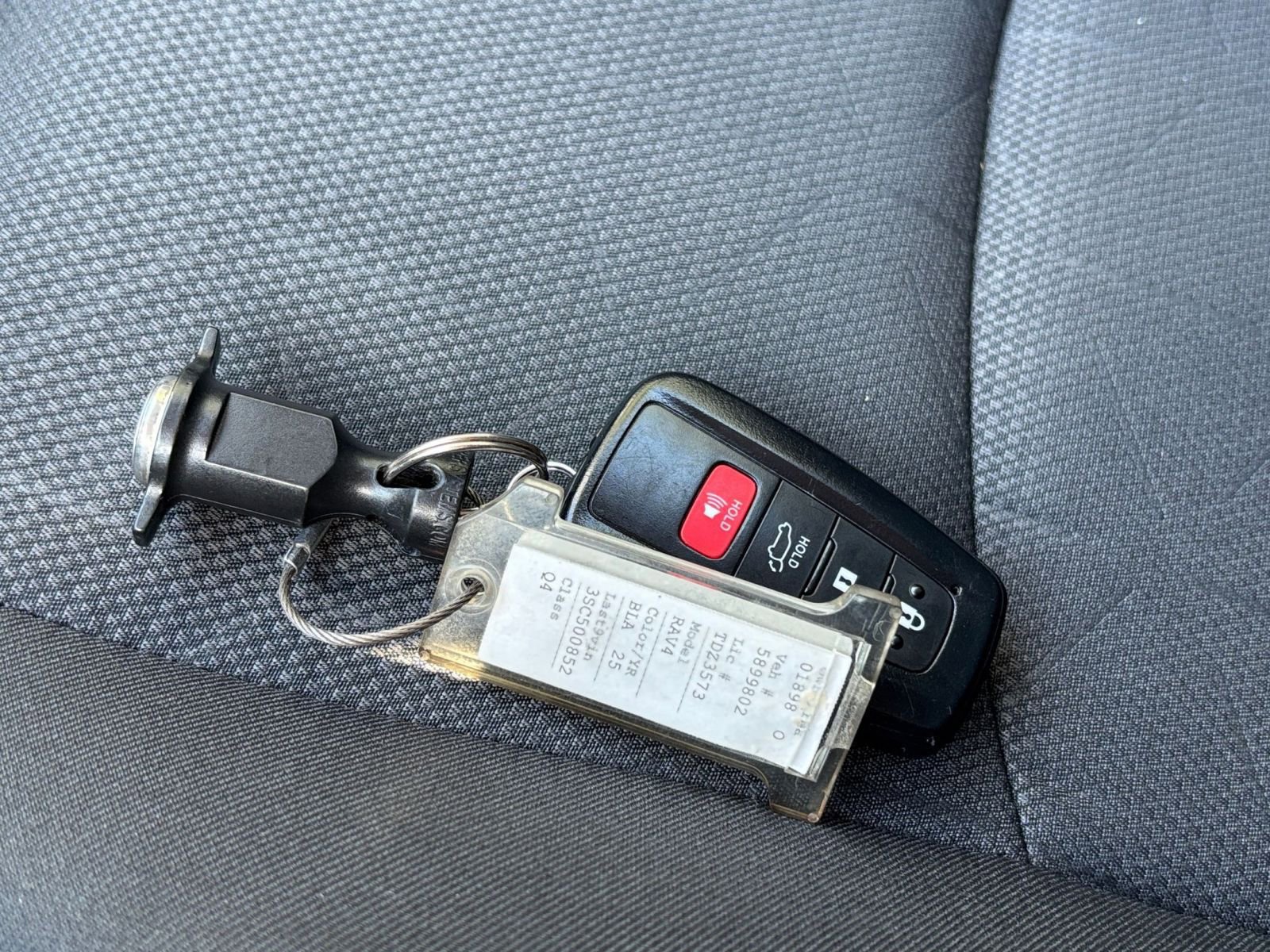 Used 2025 Toyota RAV4 XLE image 22