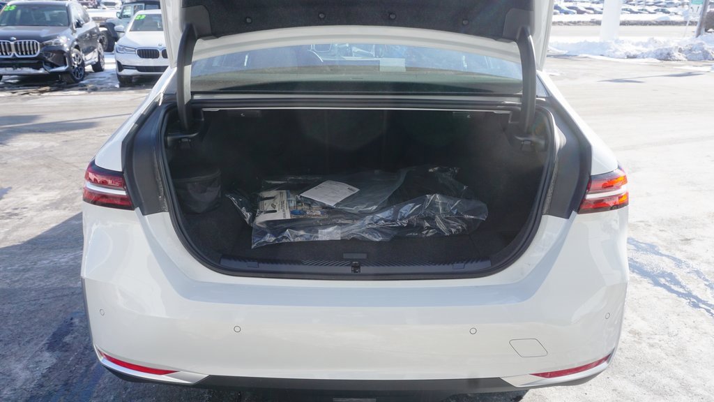 New 2026 BMW i5 eDrive40 image 5