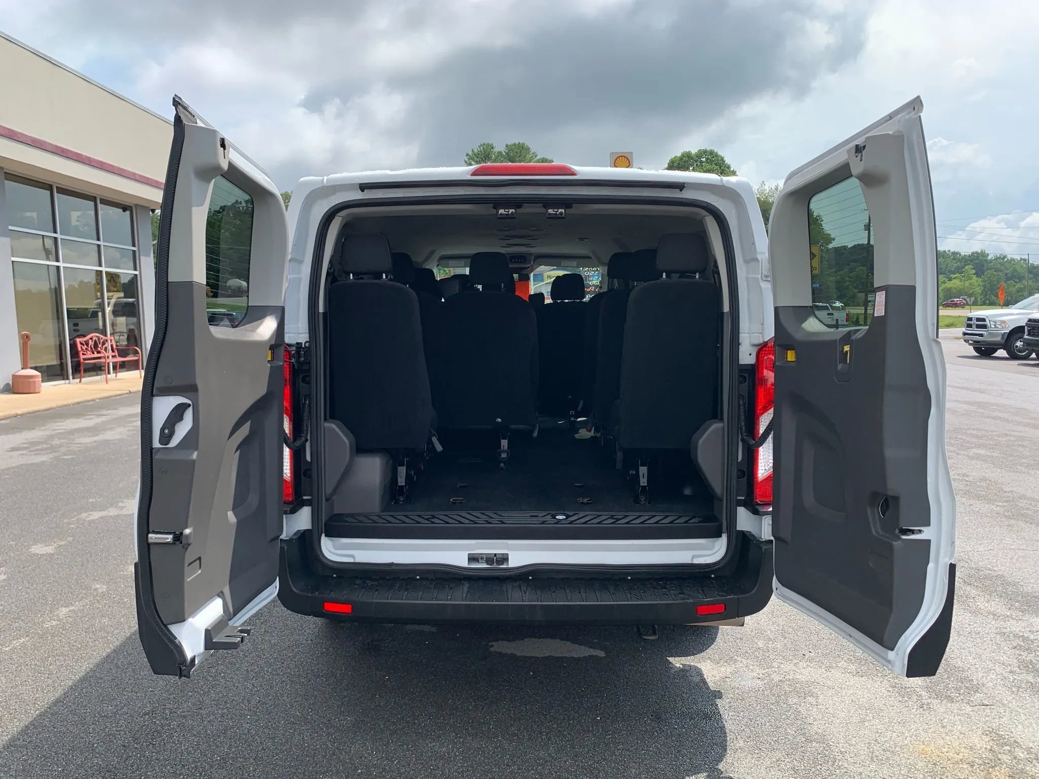 Used 2021 Ford Transit 350 XL image 35