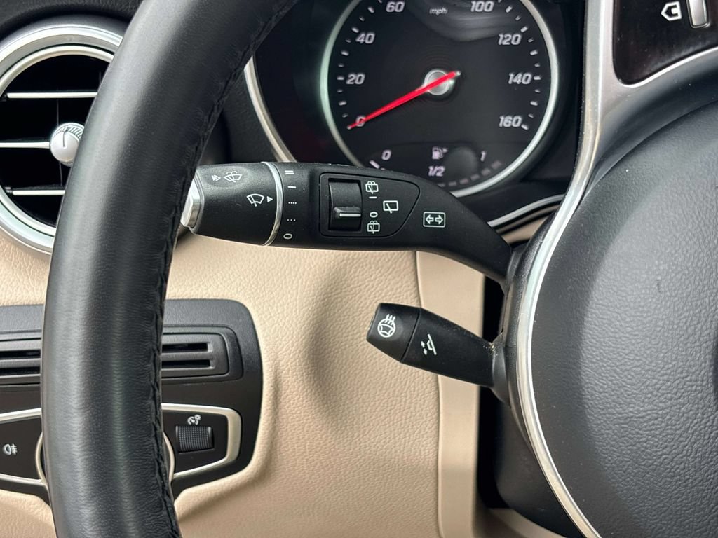 Used 2021 Mercedes-Benz GLC 300 4MATIC image 20