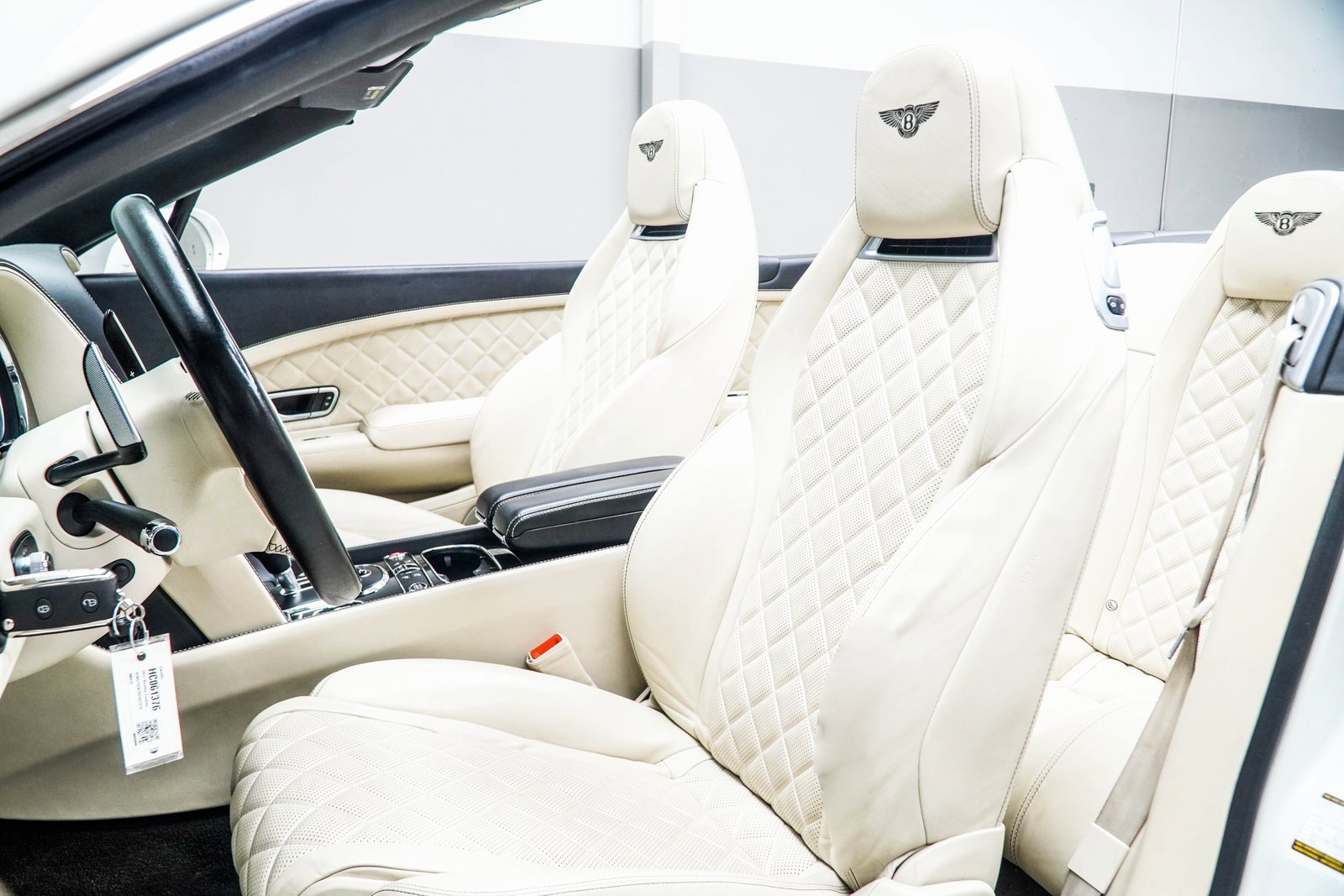 Used 2017 Bentley Continental GT image 36