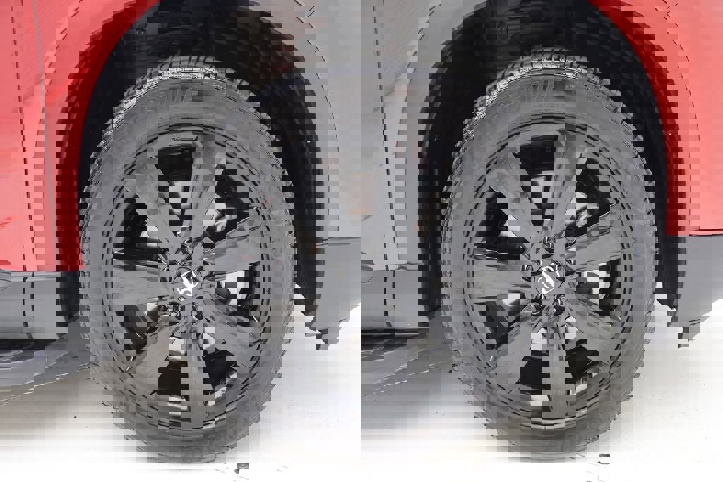 Used 2025 Honda Pilot Black Edition image 9