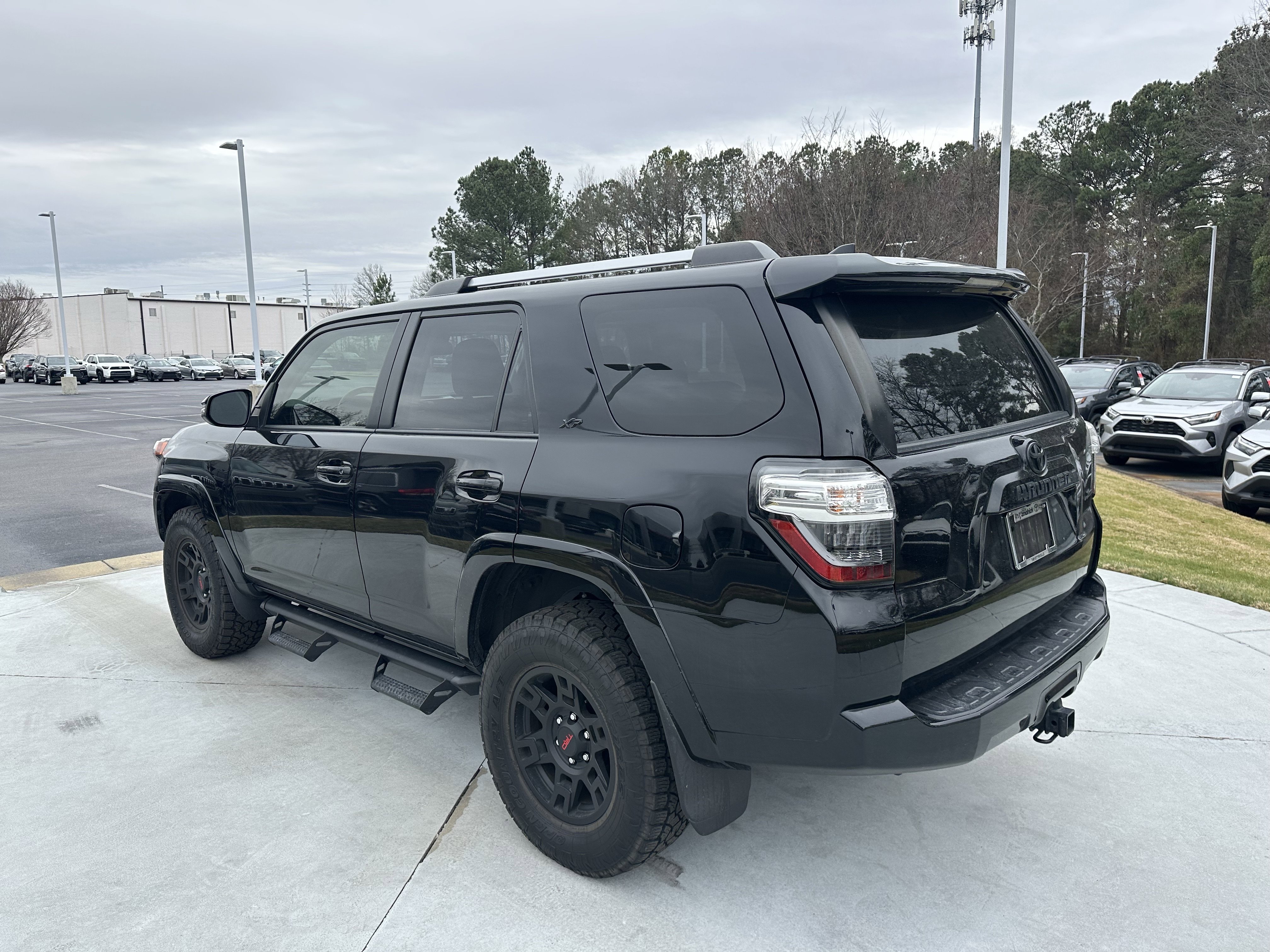 Used 2023 Toyota 4Runner SR5 Premium image 8