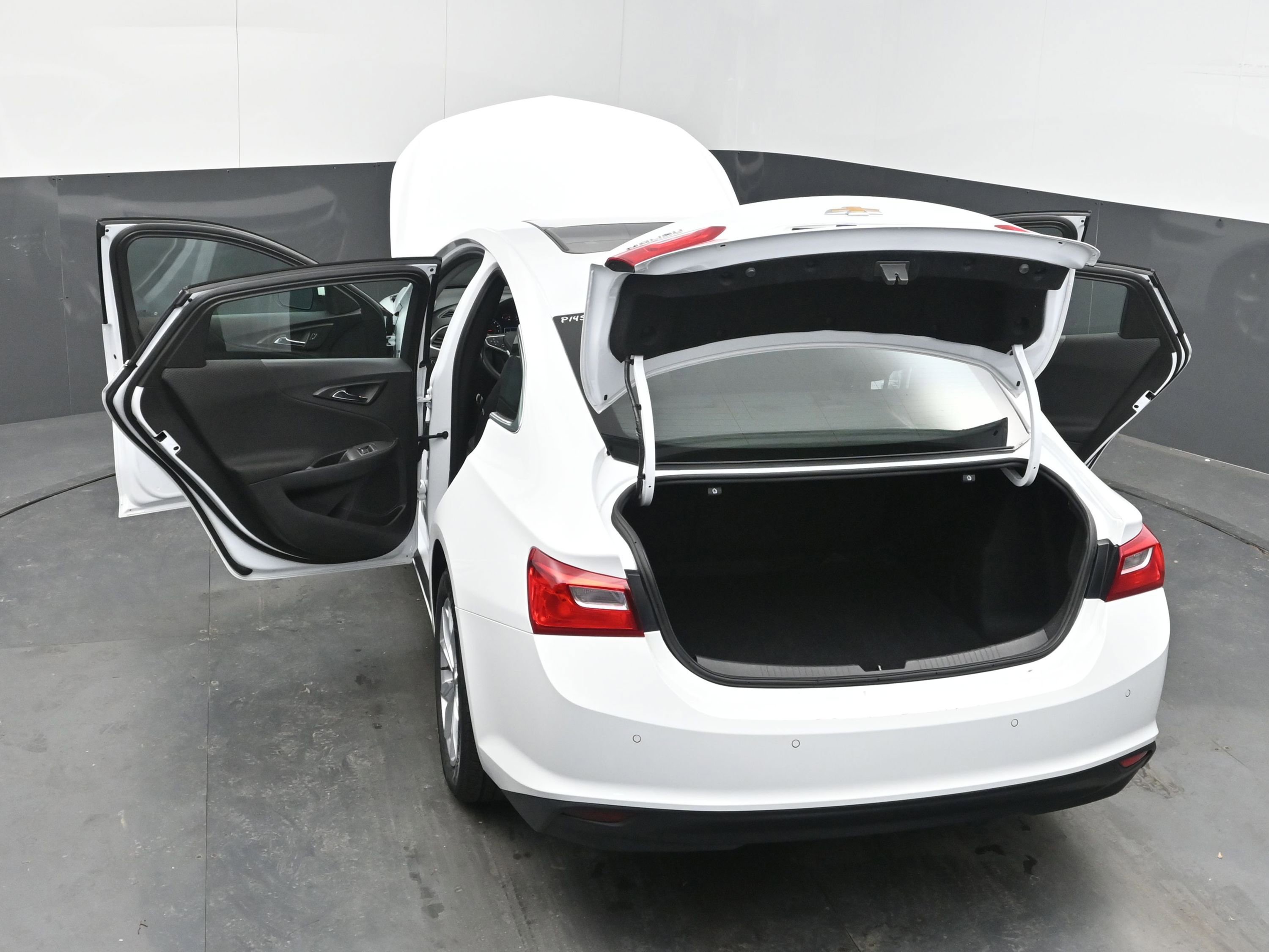 Used 2024 Chevrolet Malibu LT image 47