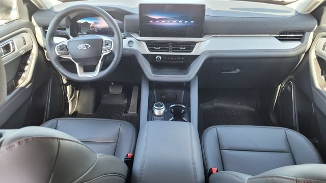 New 2026 Ford Explorer Active w/ Active Comfort Package AWD/4WD image 18