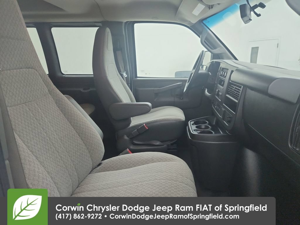 Used 2023 Chevrolet Express 3500 LS RWD image 32