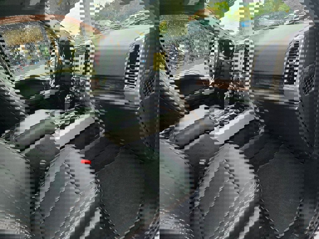 Used 2020 Ford F150 Lariat w/ Equipment Group 502A Luxury image 26