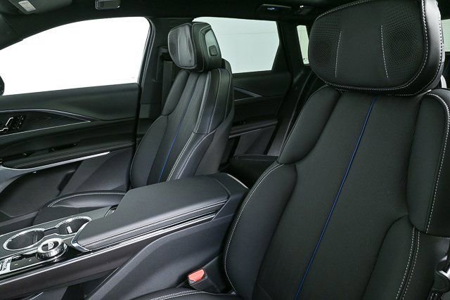 New 2026 Cadillac Lyriq Premium Sport image 5