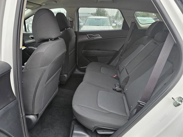 New 2026 Kia Sportage LX image 15