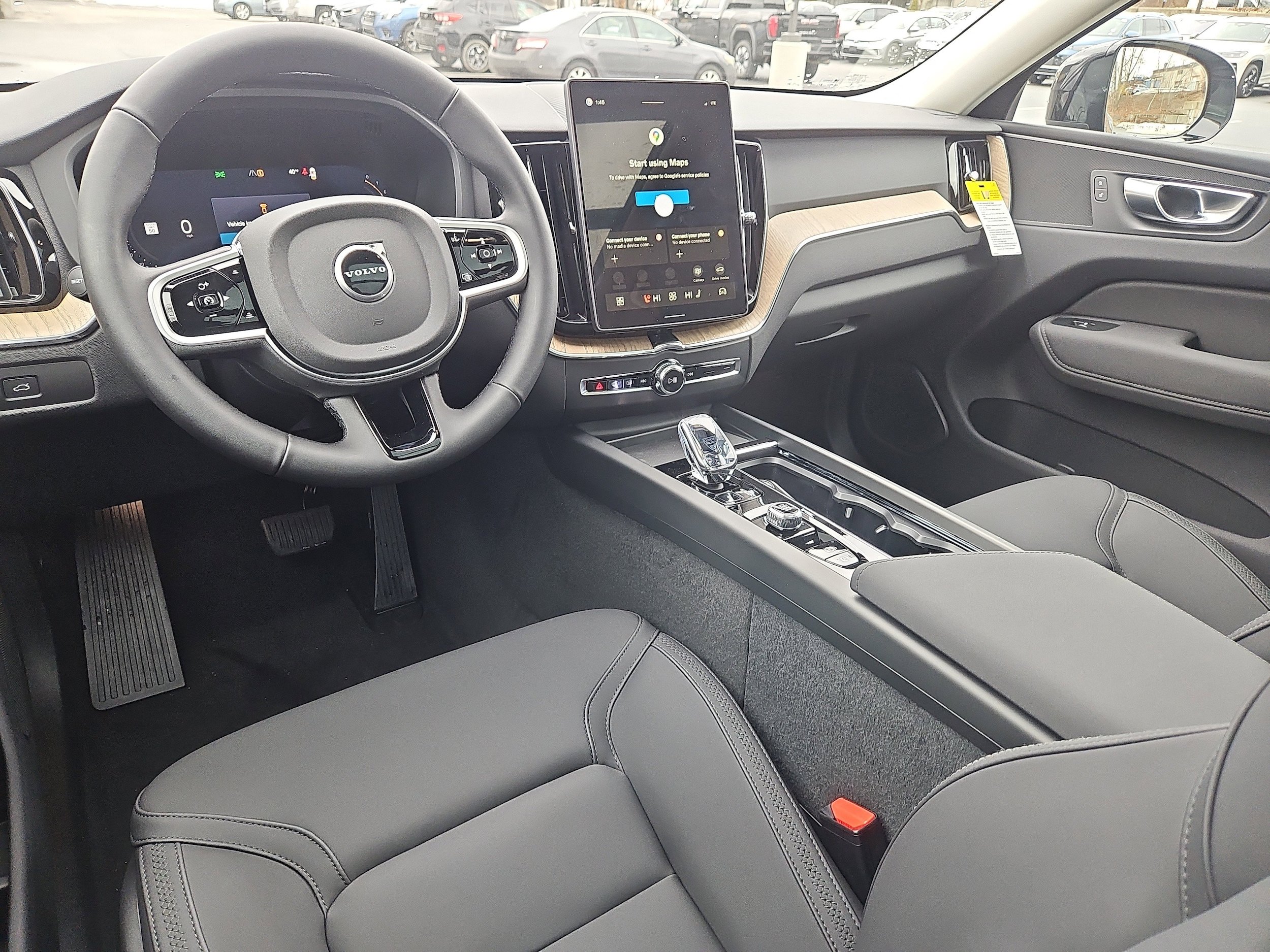New 2026 Volvo XC60 B5 Plus w/ Protection Package Premier AWD/4WD image 3