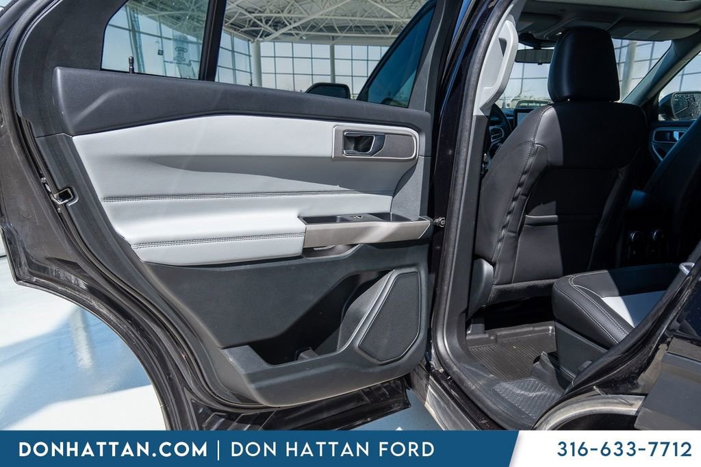 Used 2023 Ford Explorer XLT w/ Equipment Group 202A AWD/4WD image 20