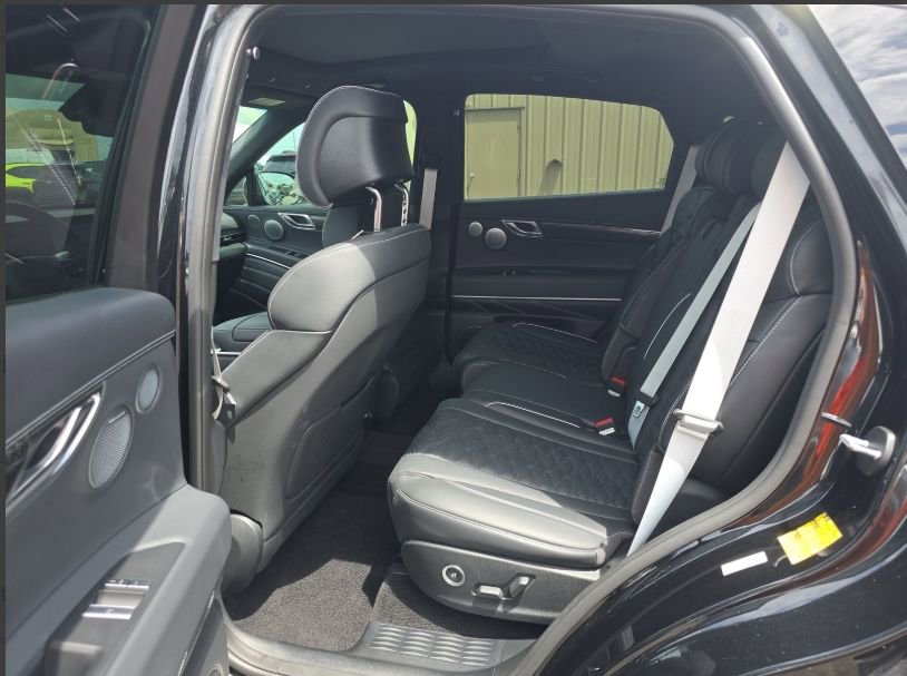 Used 2025 Genesis GV80 3.5T e-SC image 12