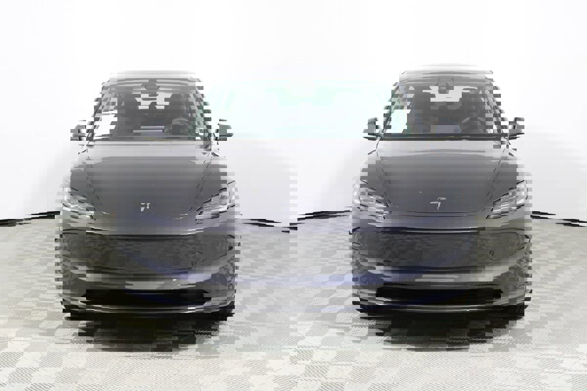 Used 2025 Tesla Model 3 Long Range image 2