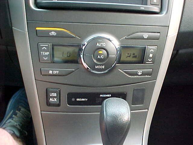 Used 2013 Toyota Corolla S w/ Premium Pkg FWD image 24