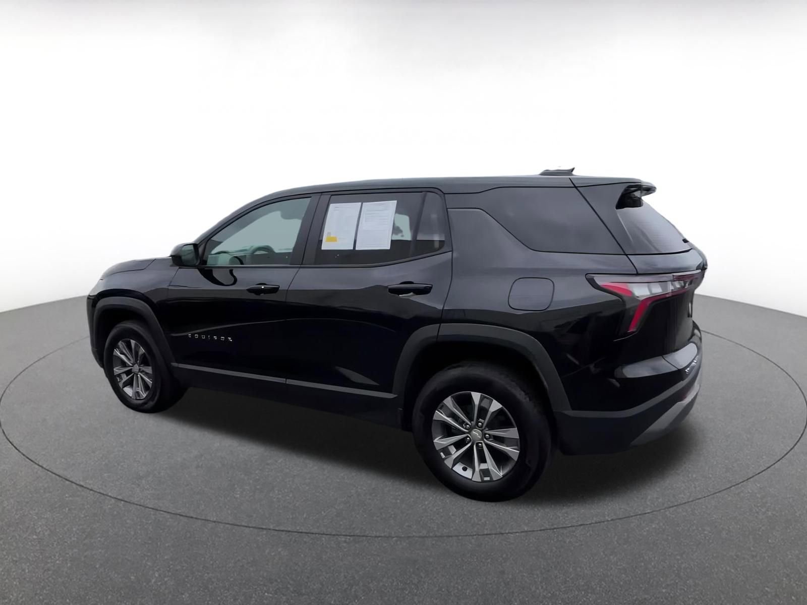 Used 2025 Chevrolet Equinox LT image 10