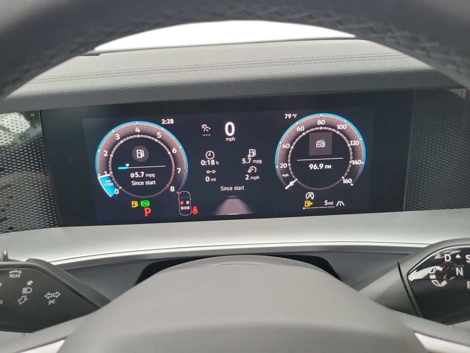 New 2026 Volkswagen Tiguan SE R-Line AWD/4WD image 10