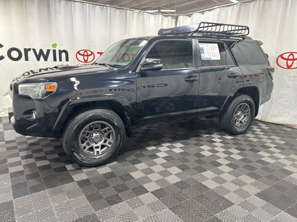 Used 2020 Toyota 4Runner Venture w/ Moonroof Package image 4