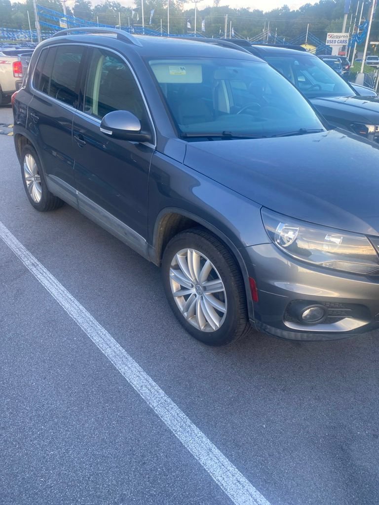 Used 2013 Volkswagen Tiguan S AWD/4WD image 2
