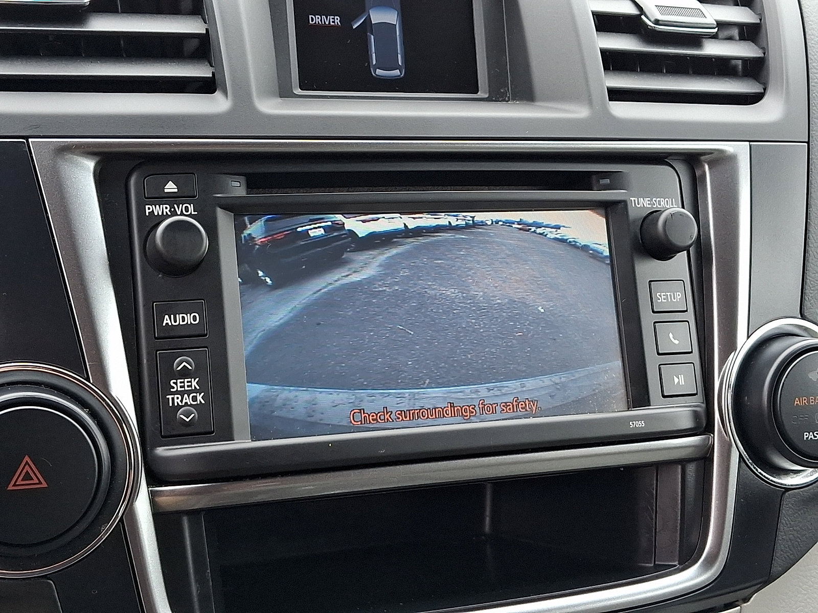 Used 2013 Toyota Highlander Plus AWD/4WD image 18