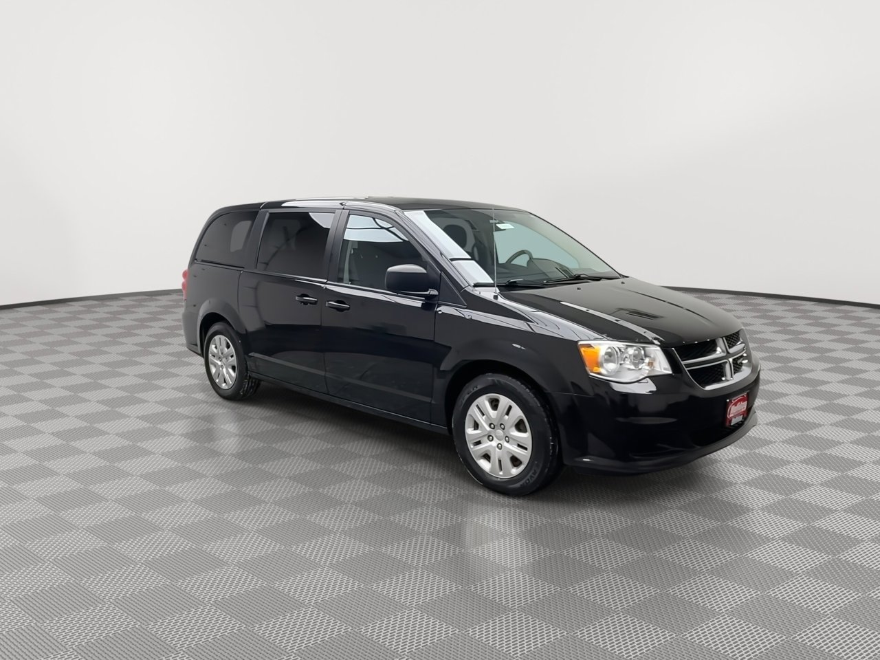 Used 2018 Dodge Grand Caravan SE image 24