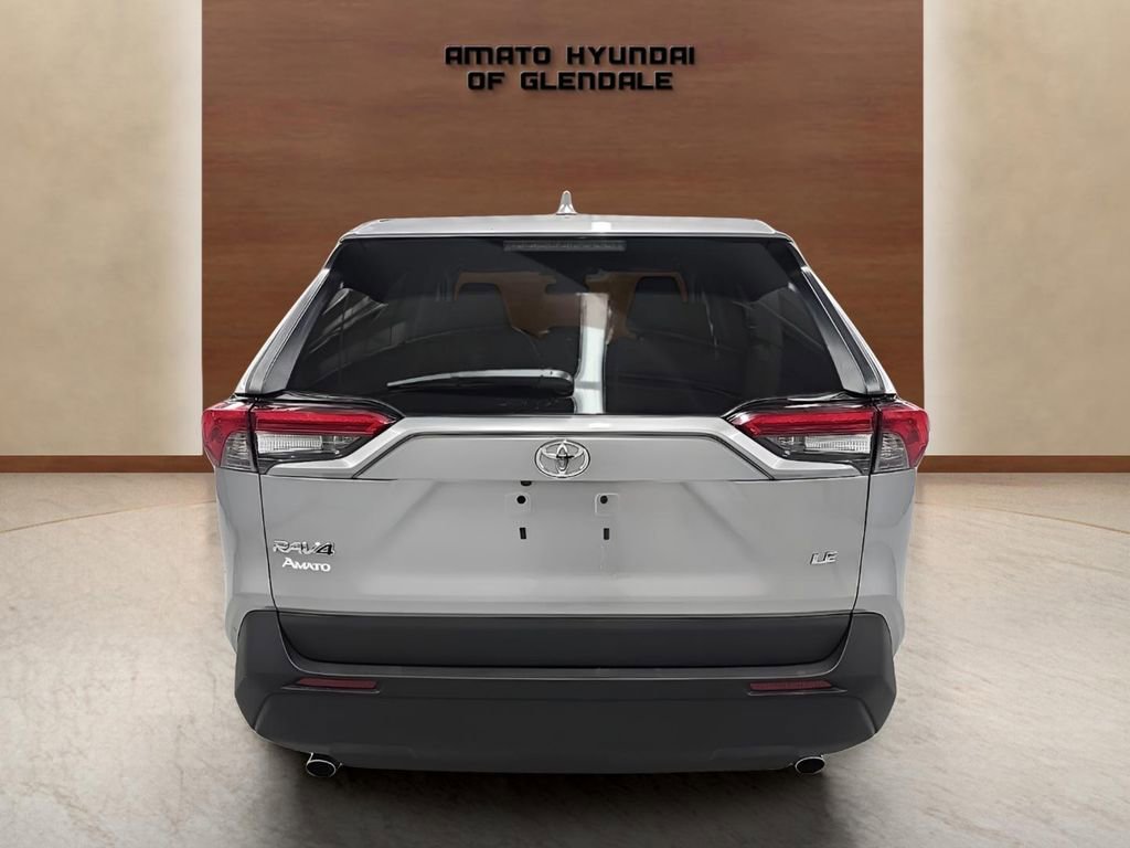 Used 2023 Toyota RAV4 LE image 5
