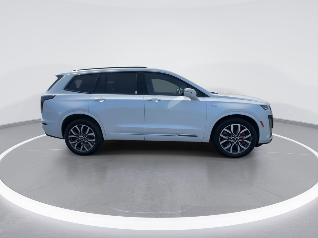 Used 2024 Cadillac XT6 Sport w/ LPO, Floor Liner Package AWD/4WD image 9