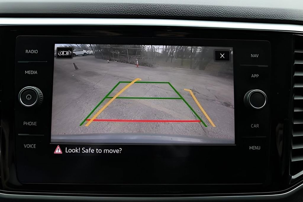 Used 2021 Volkswagen Atlas Cross Sport SEL FWD image 24