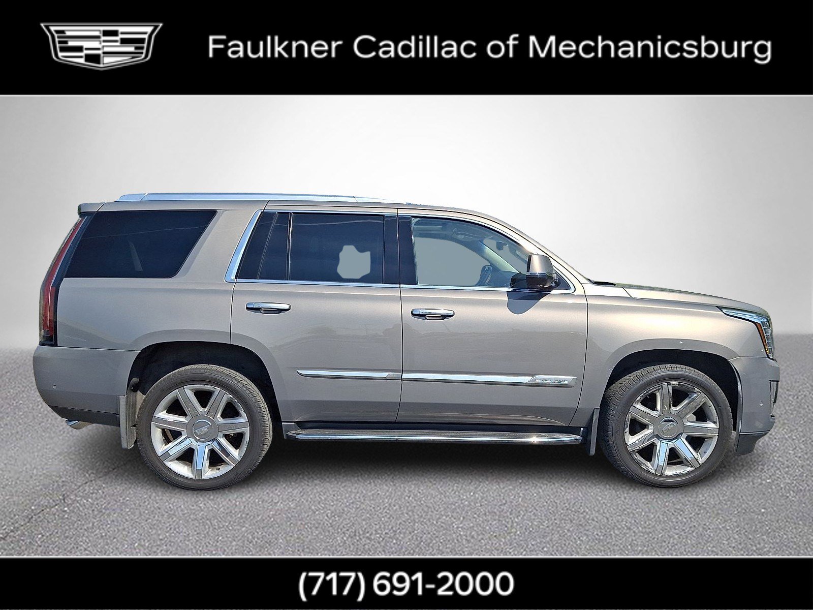 Used 2018 Cadillac Escalade Luxury AWD/4WD image 7