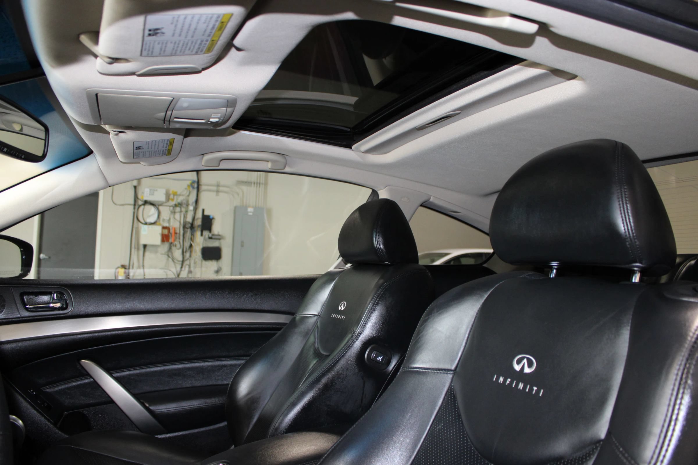 Used 2011 INFINITI G37 Journey w/ Premium Pkg RWD image 25