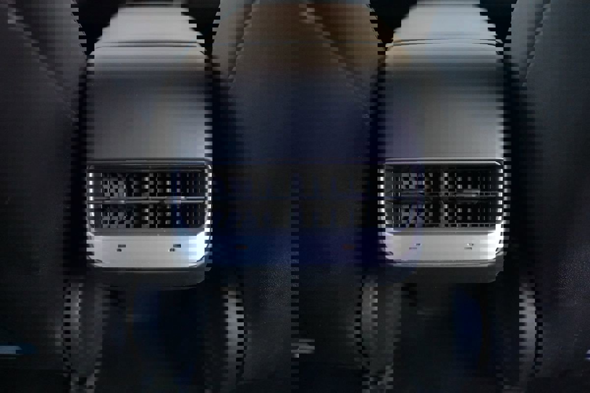 Used 2020 Tesla Model 3 Standard Range Plus image 28