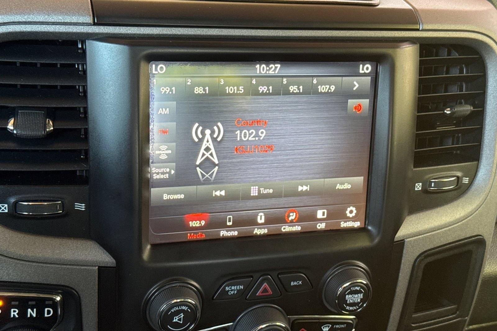 Used 2019 RAM 1500 Express w/ Wheel & Sound Group AWD/4WD image 22